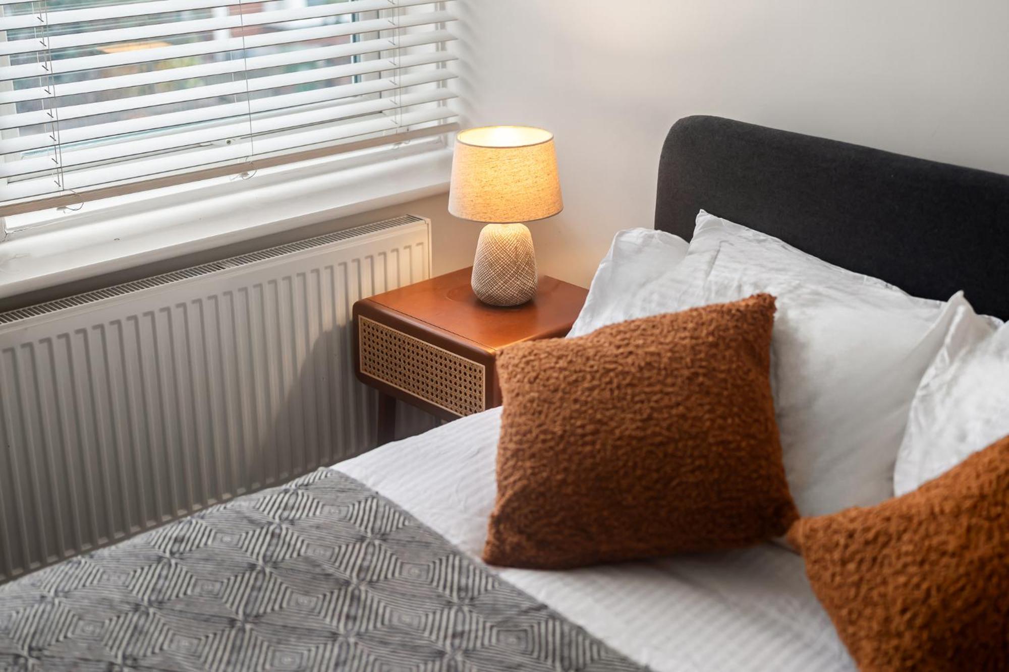 Apartment Brand New 2 Bedroom Fulham Near Tube Station Cozy London